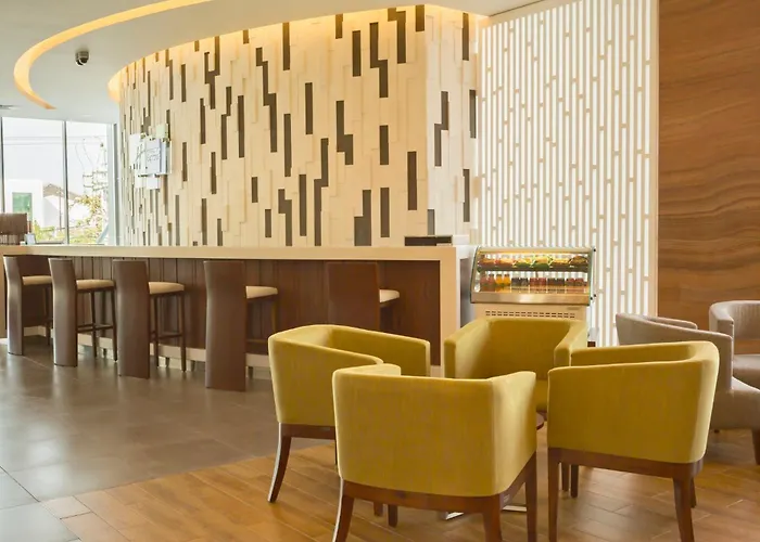 Holiday Inn Express Simpang Lima By IhgHotel Semarang