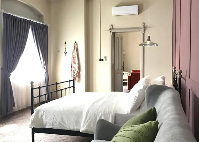 Spiegel Home StudioHotel Semarang